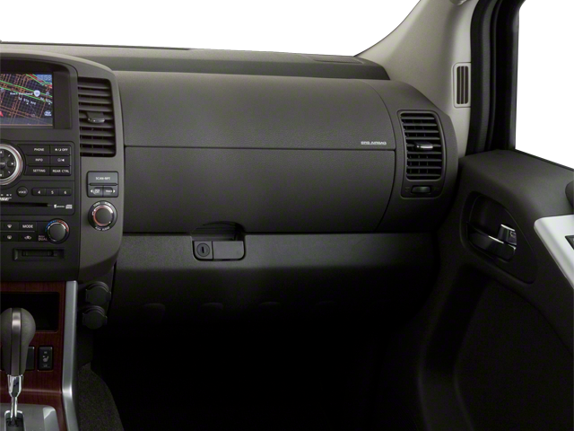 2012 Nissan Pathfinder LE