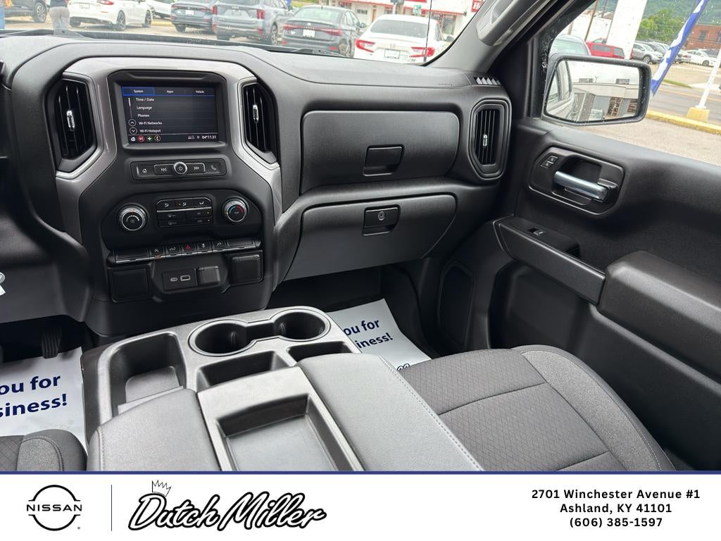 2022 Chevrolet Silverado Custom