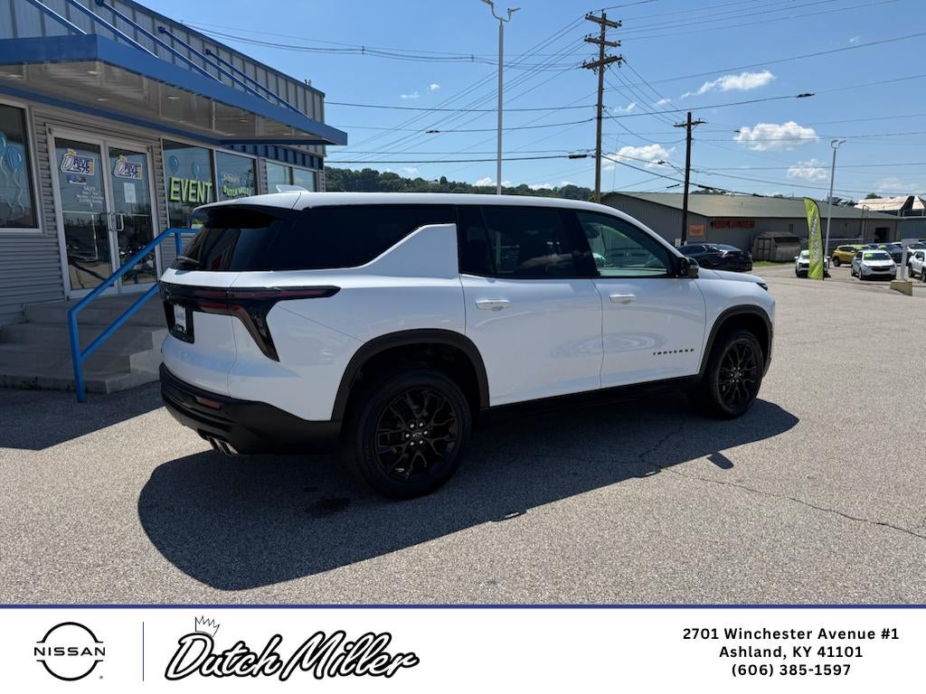 2024 Chevrolet Traverse FWD LS