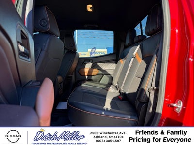 2024 GMC Canyon 4WD AT4