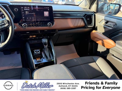 2024 GMC Canyon 4WD AT4