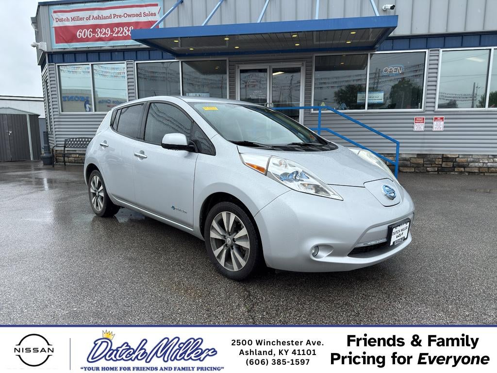2015 Nissan Leaf SL's photo