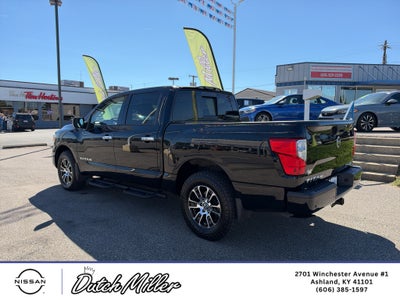 2021 Nissan Titan SV