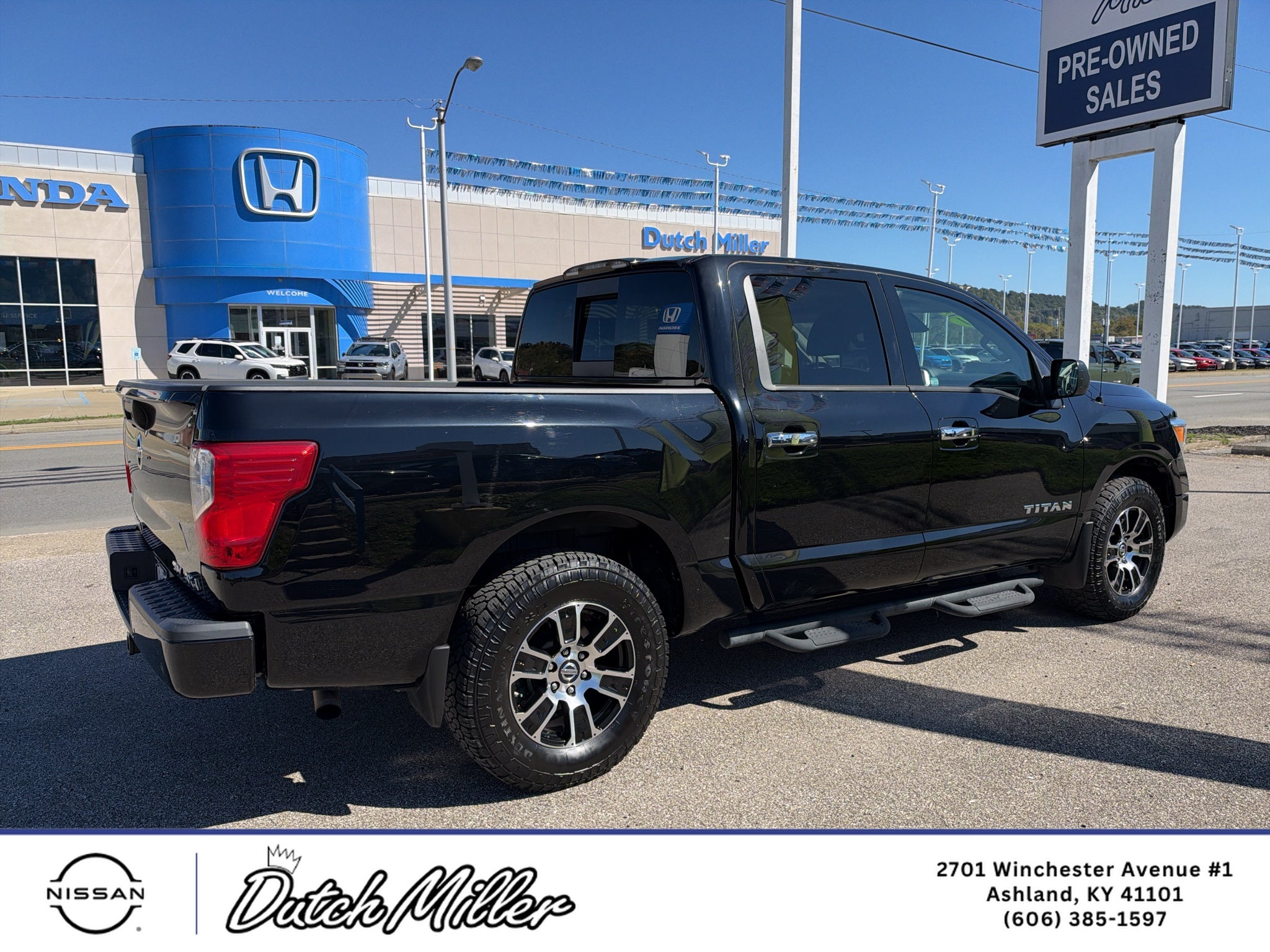2021 Nissan Titan SV