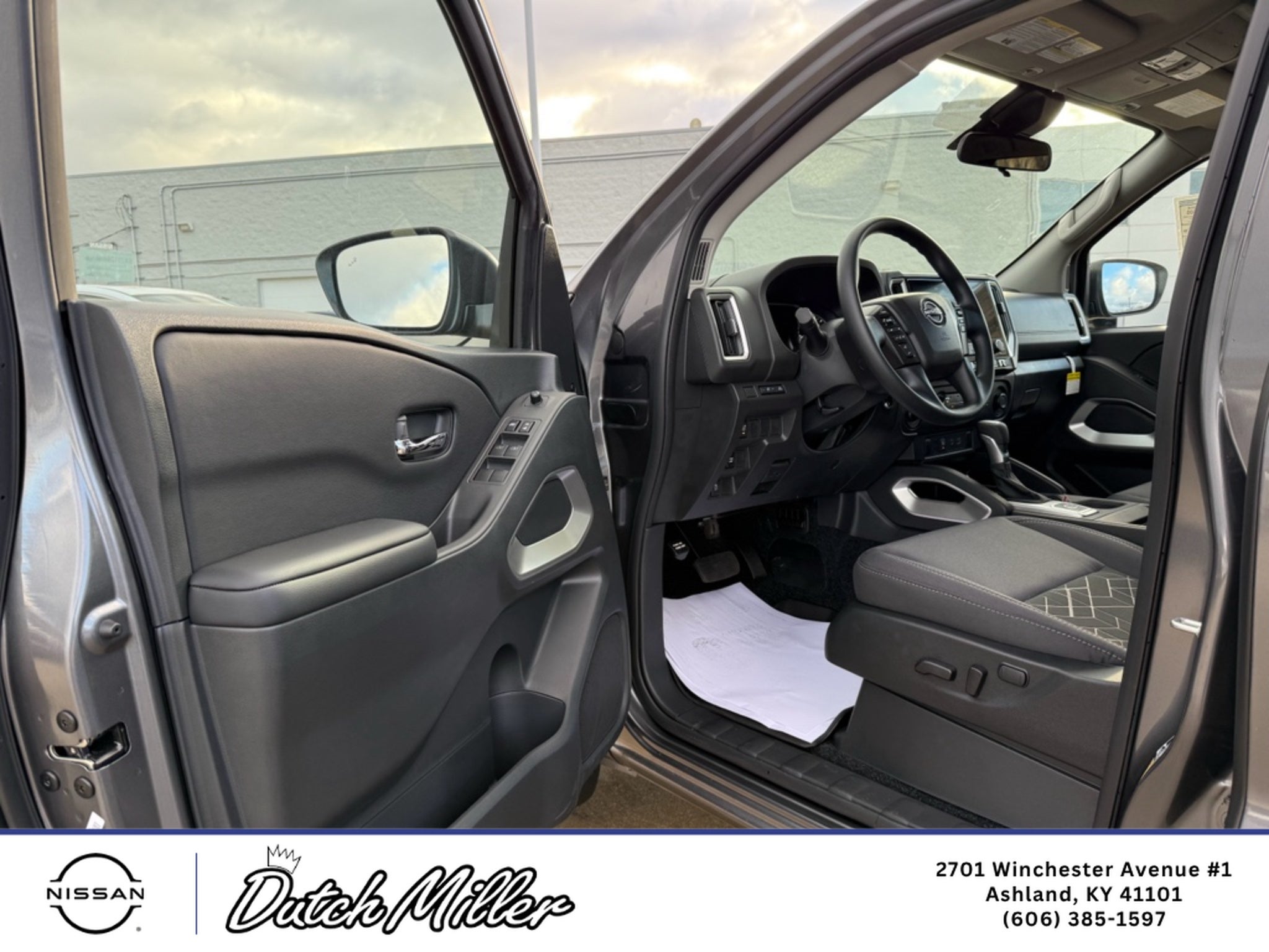 2027 Nissan Frontier SV
