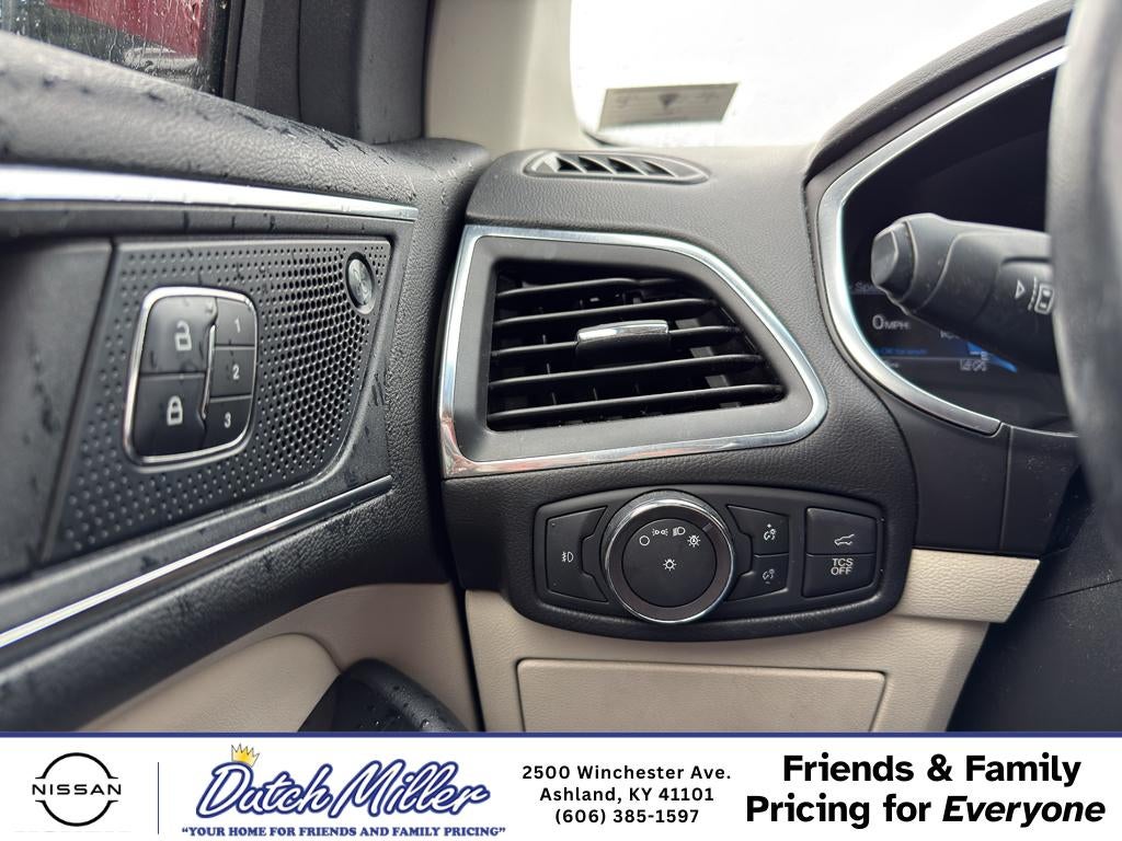 2019 Ford Edge Titanium
