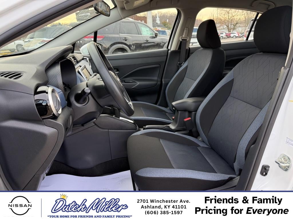 2025 Nissan Versa SV