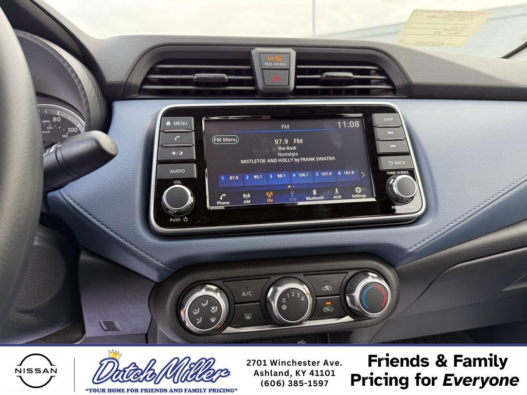 2025 Nissan Versa SV