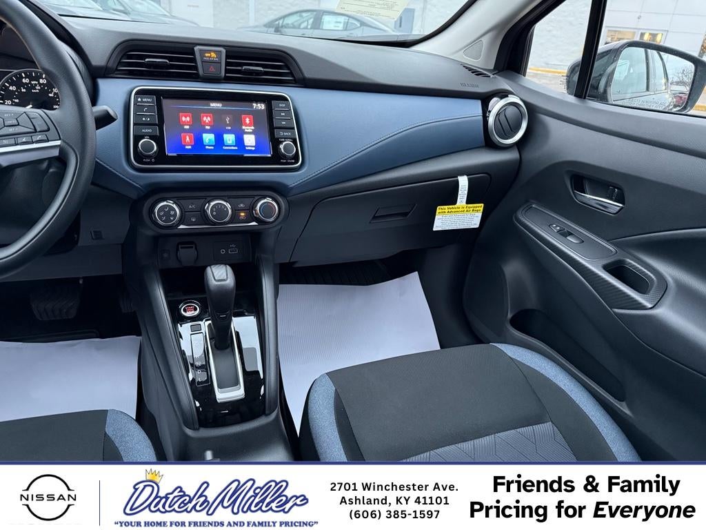 2025 Nissan Versa SV