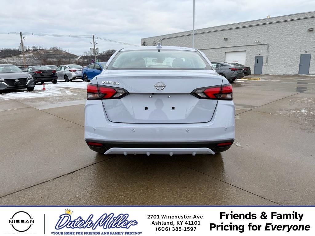 2025 Nissan Versa SV