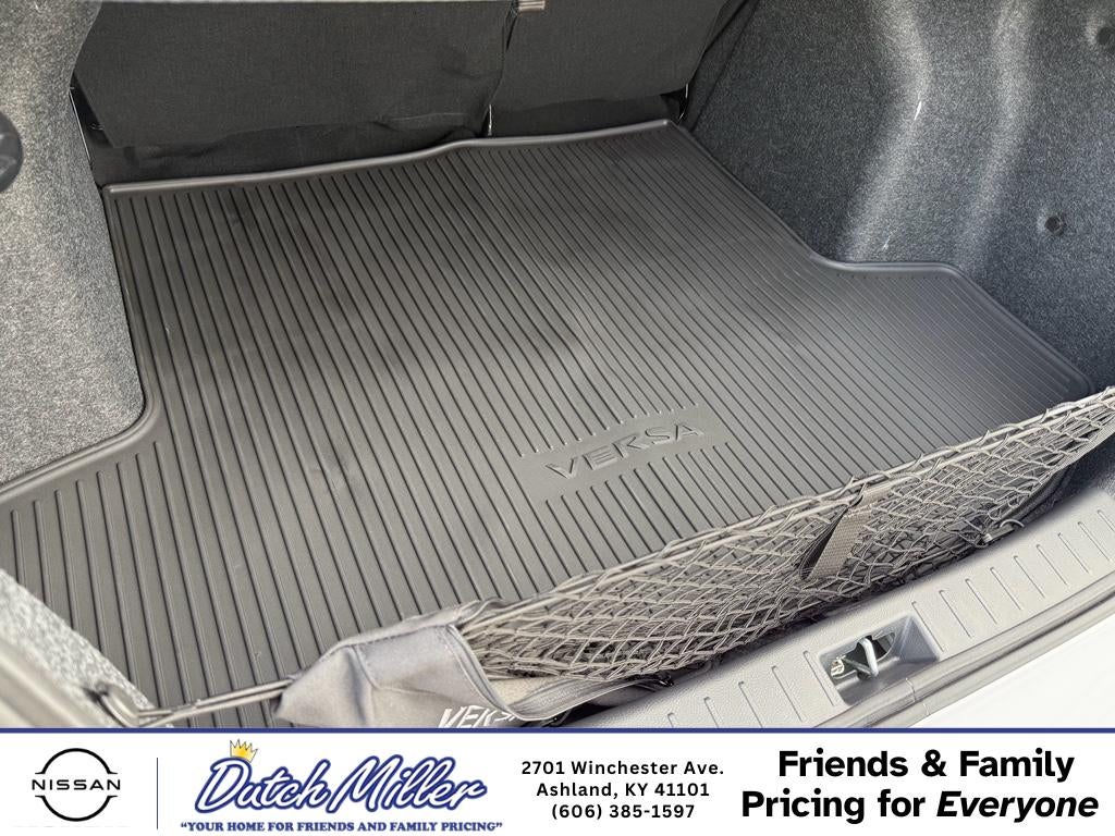 2025 Nissan Versa SV