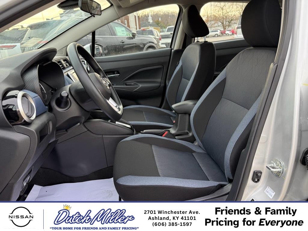 2025 Nissan Versa SV