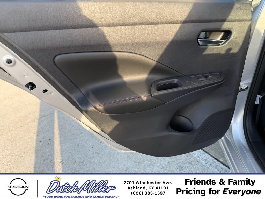 2025 Nissan Versa SR