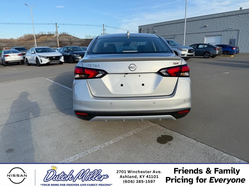 2025 Nissan Versa SR
