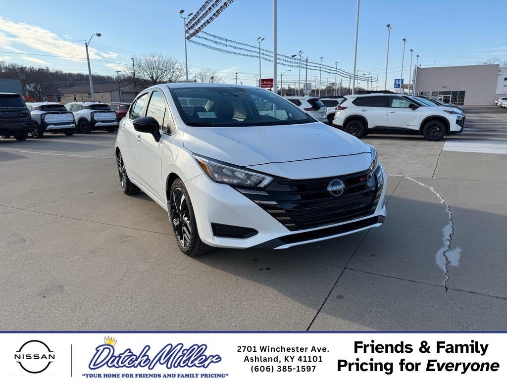 2025 Nissan Versa SR