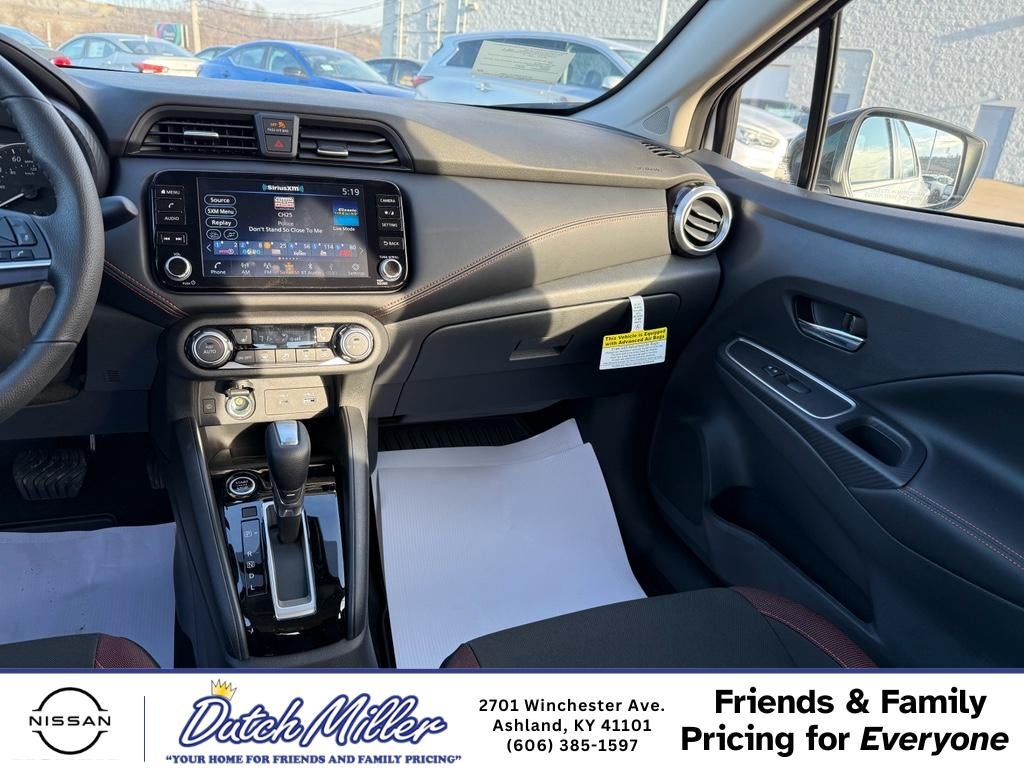 2025 Nissan Versa SR