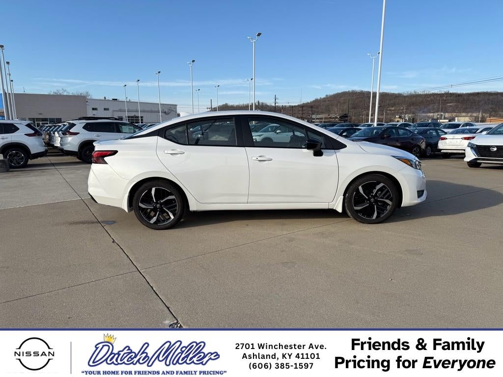 2025 Nissan Versa SR