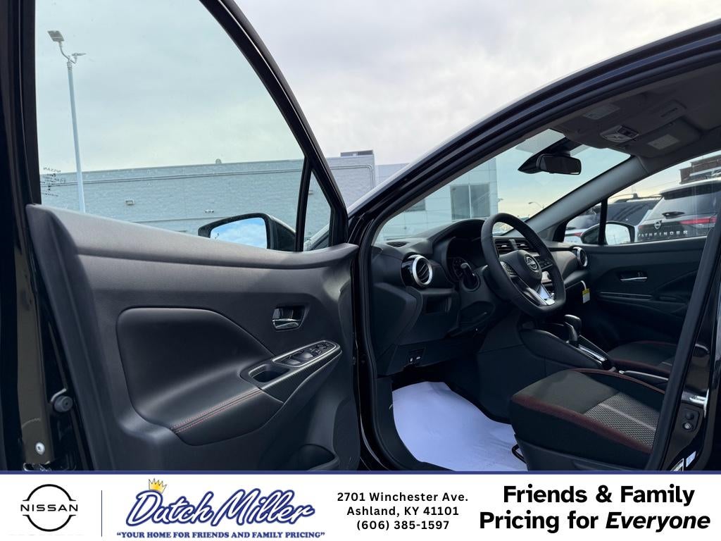 2025 Nissan Versa SR