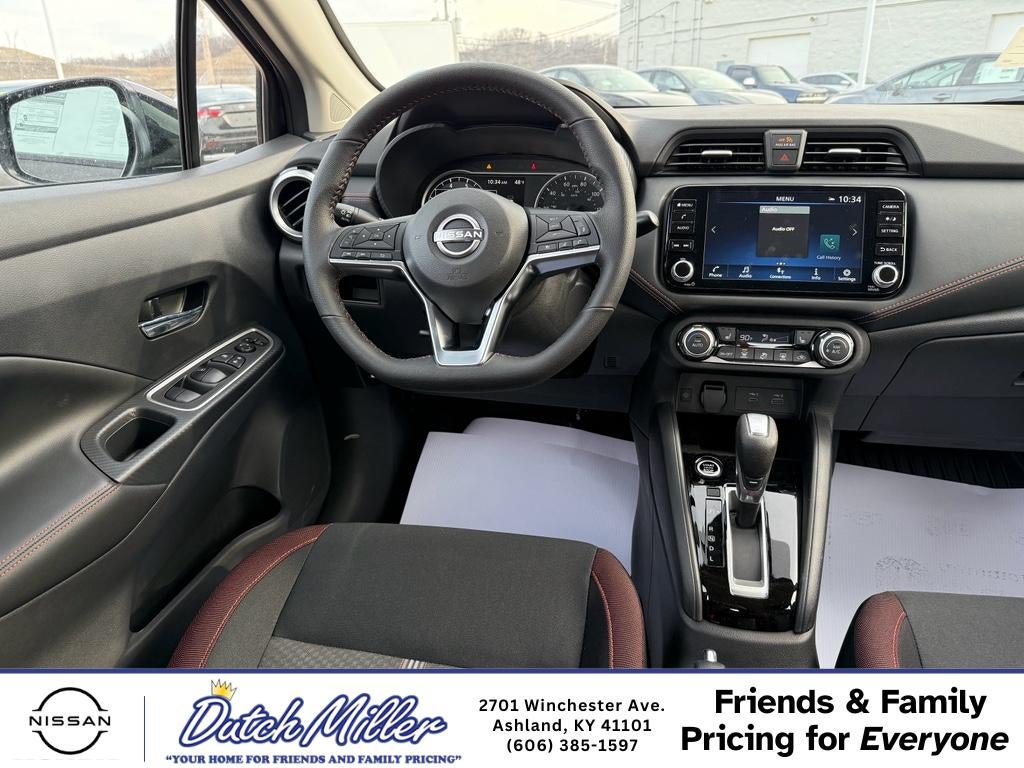 2025 Nissan Versa SR