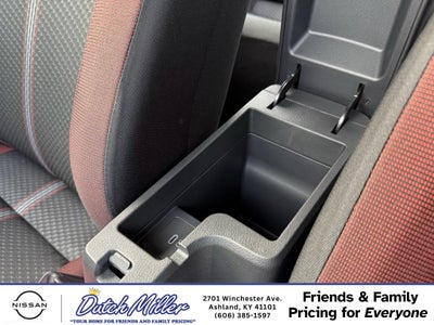 2025 Nissan Versa SR