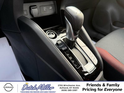 2025 Nissan Versa SR