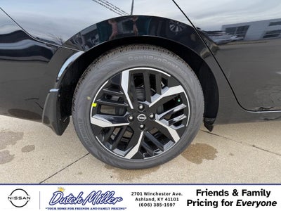 2025 Nissan Versa SR