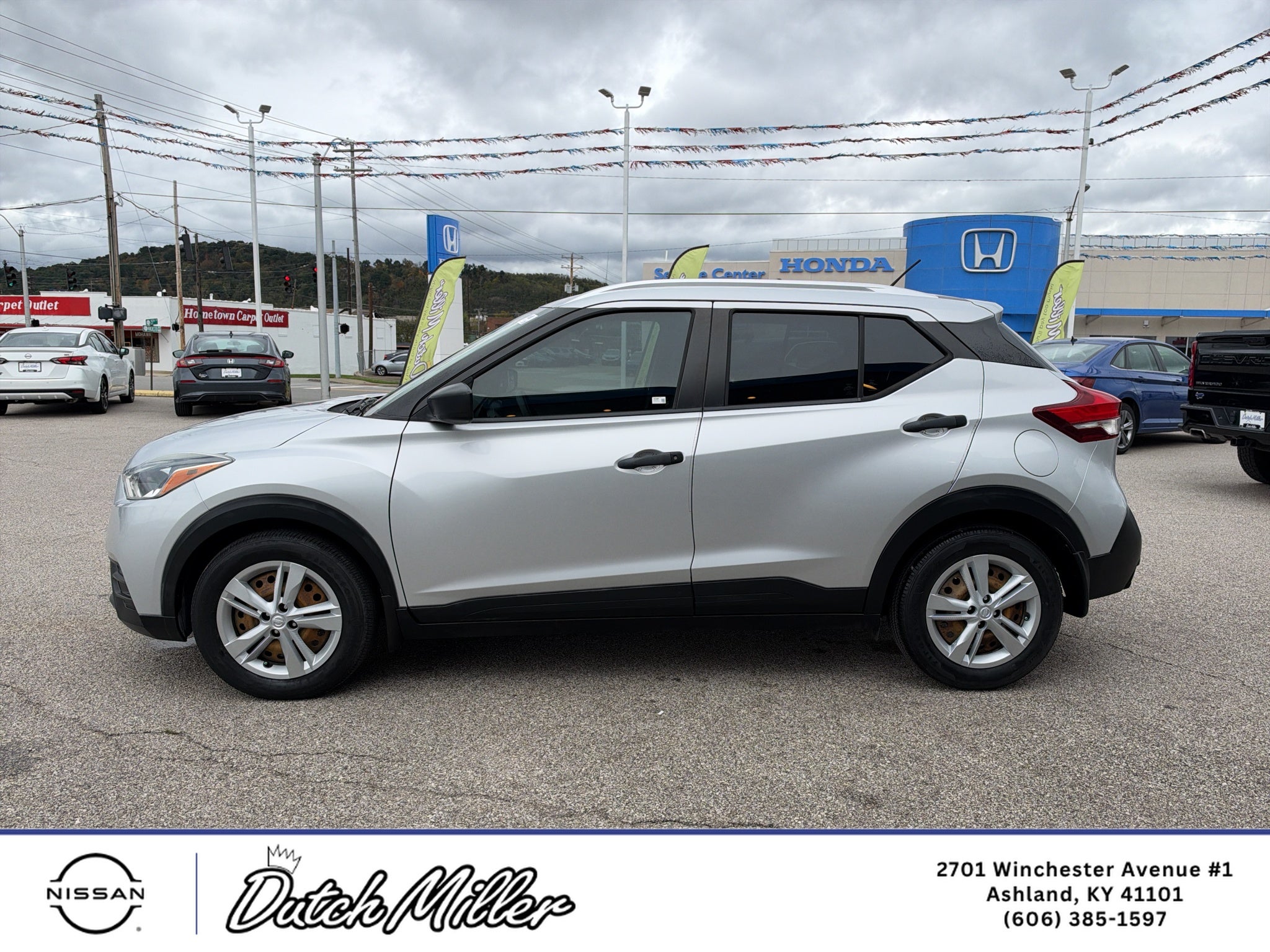 2019 Nissan Kicks S