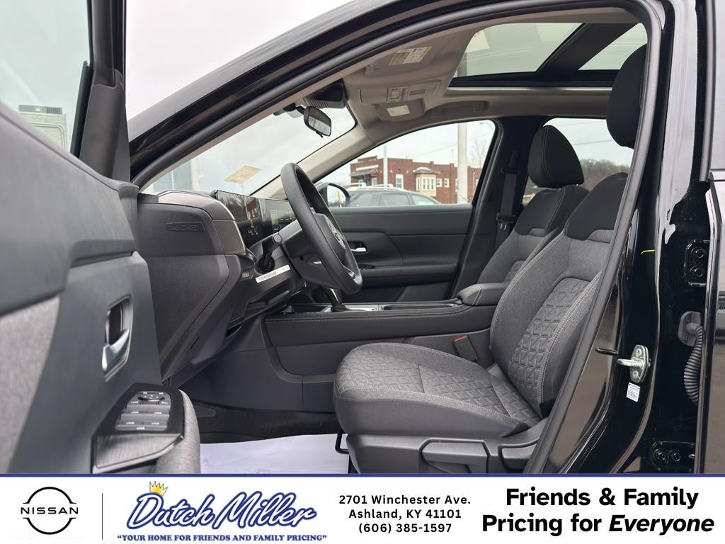 2025 Nissan Kicks SV