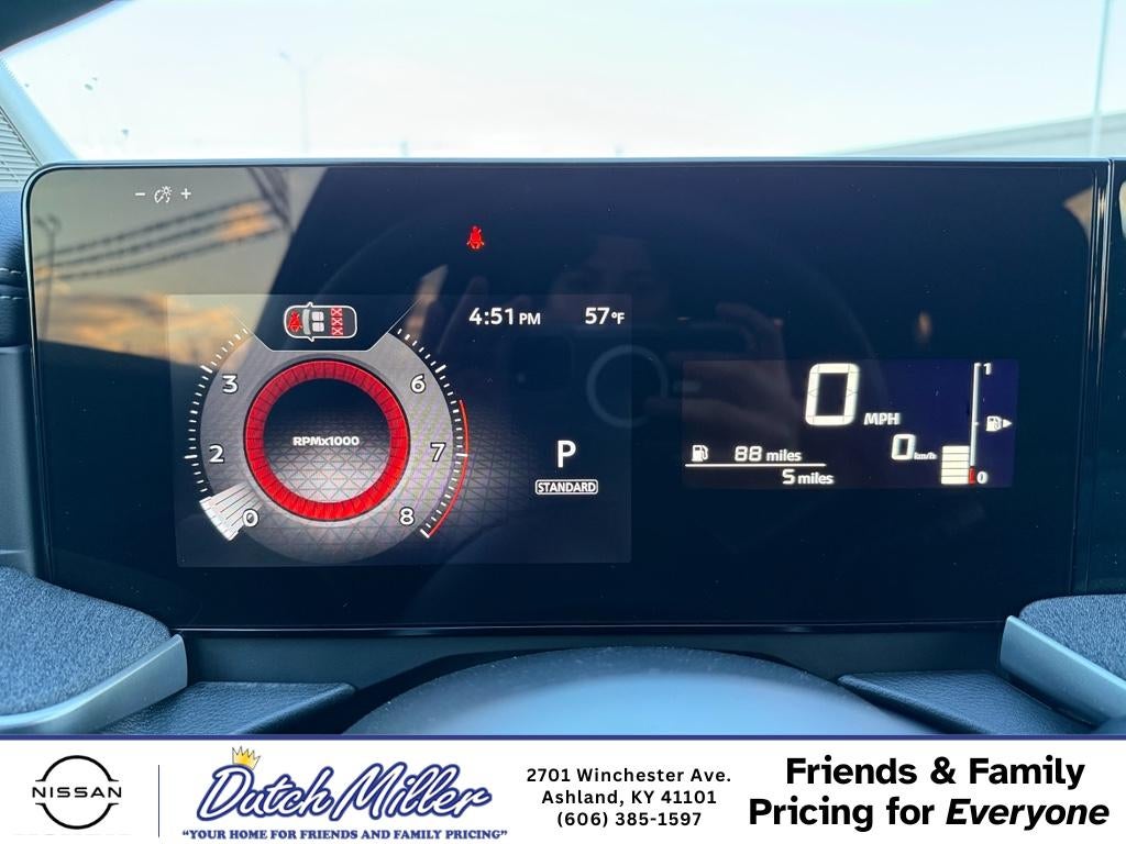 2025 Nissan Kicks SV