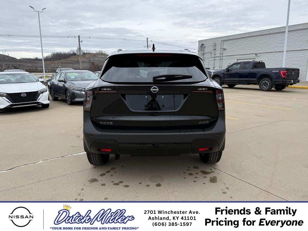 2026 Nissan Kicks SV