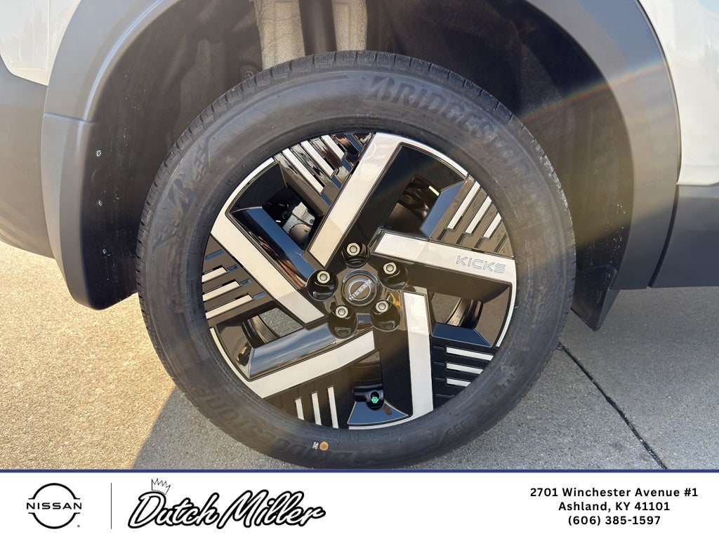2026 Nissan Kicks SV