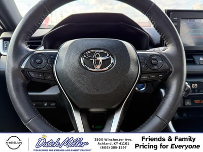 2022 Toyota RAV4 Hybrid SE