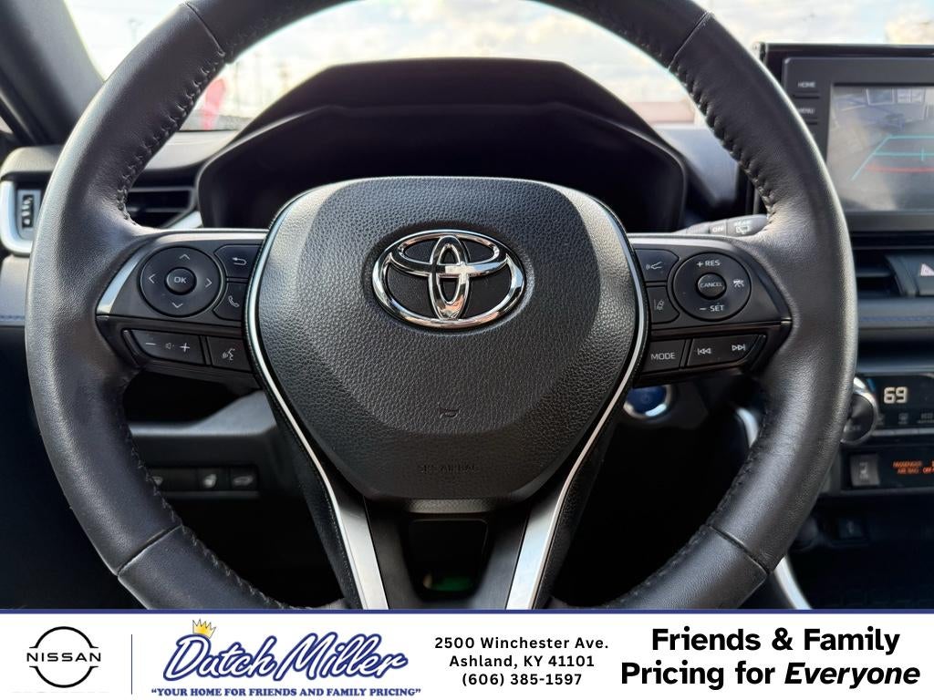 2022 Toyota RAV4 Hybrid SE