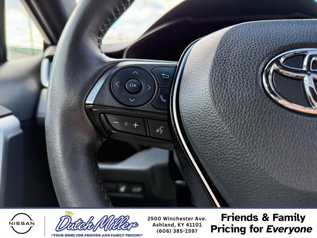 2022 Toyota RAV4 Hybrid SE