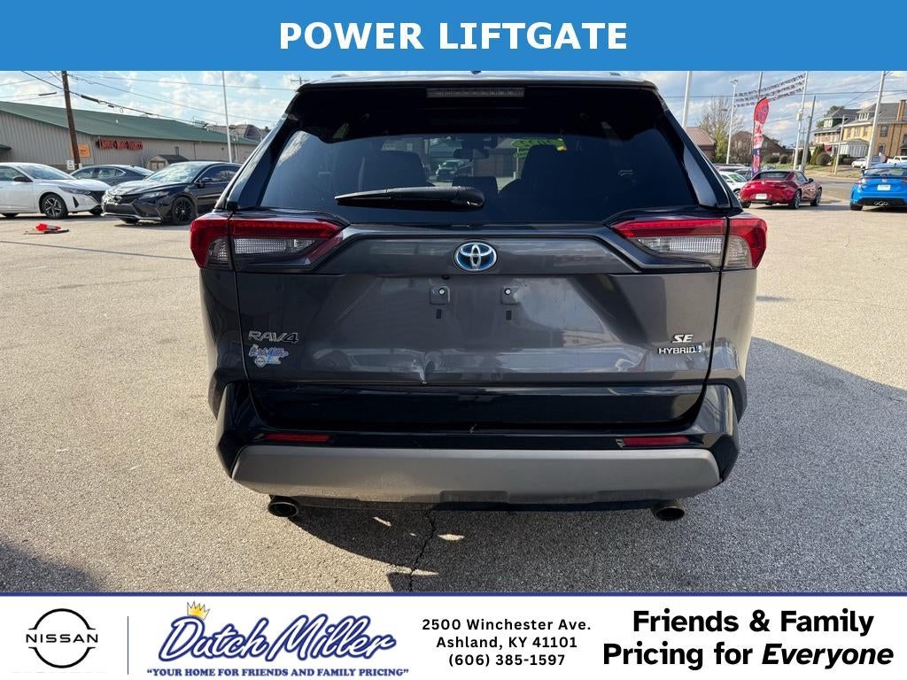 2022 Toyota RAV4 Hybrid SE