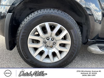 2012 Nissan Pathfinder LE
