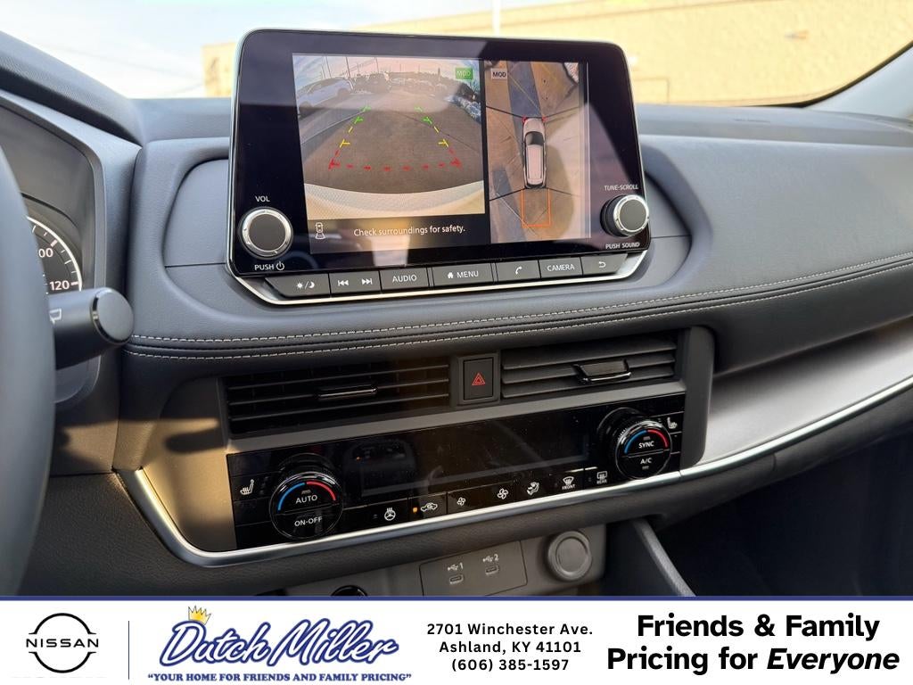 2026 Nissan Rogue Dark Armor