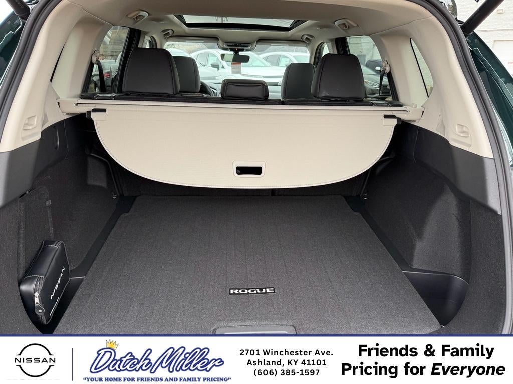 2026 Nissan Rogue Dark Armor