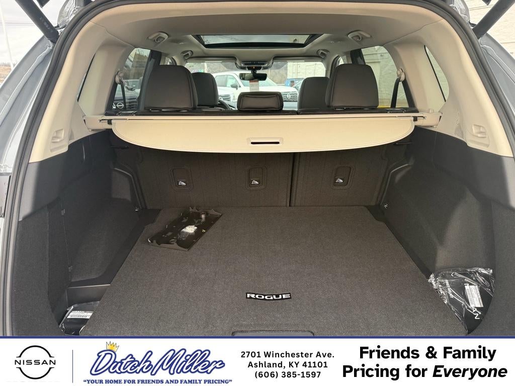 2026 Nissan Rogue Dark Armor