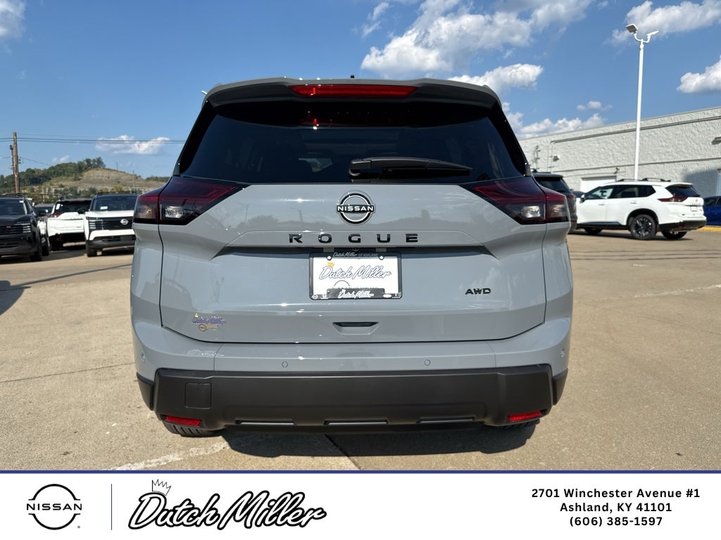 2026 Nissan Rogue Dark Armor