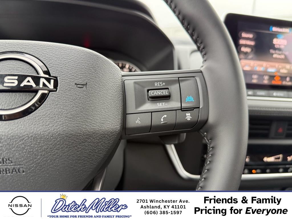 2026 Nissan Rogue Dark Armor