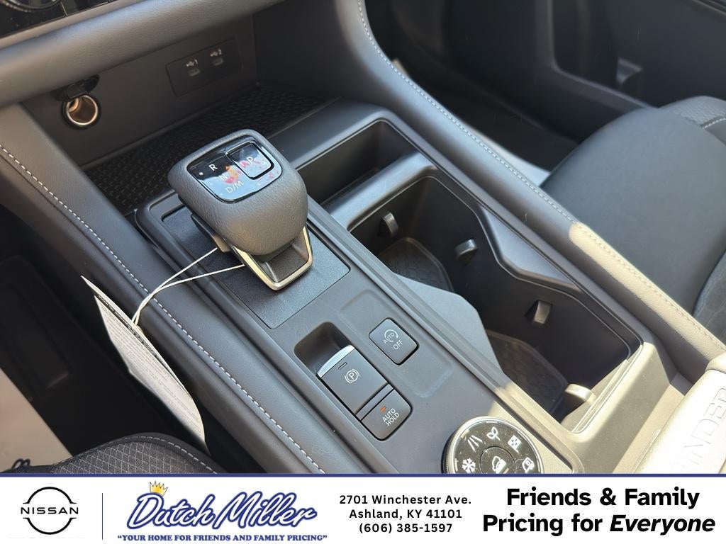 2026 Nissan Pathfinder S