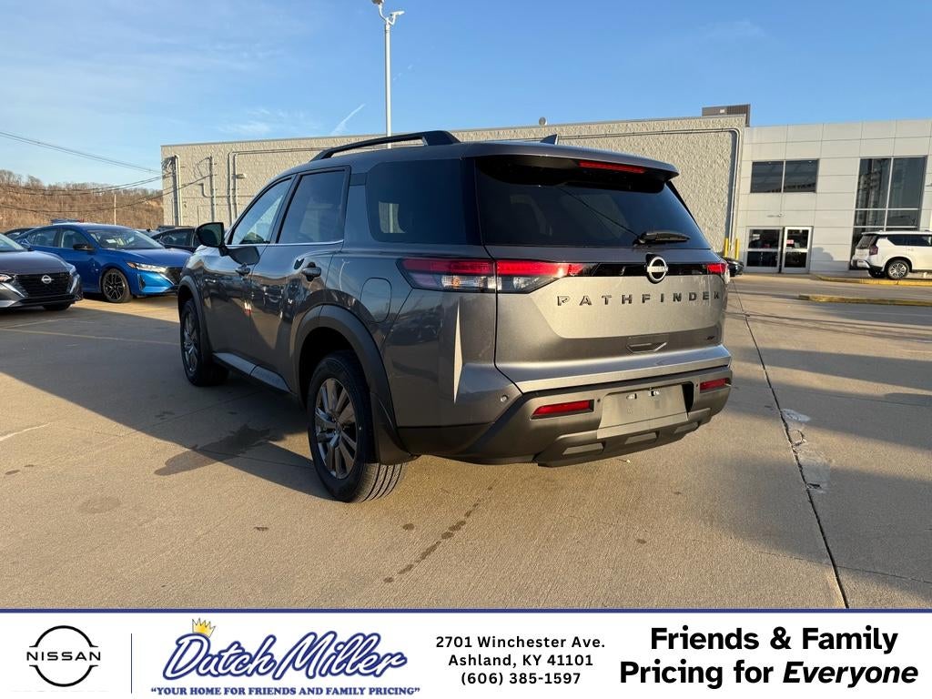 2026 Nissan Pathfinder SV