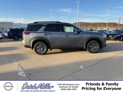 2026 Nissan Pathfinder SV