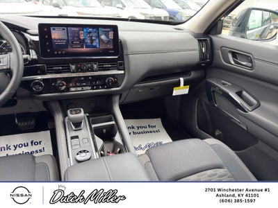 2026 Nissan Pathfinder SV