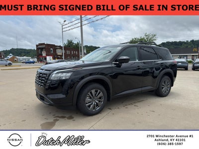 2026 Nissan Pathfinder SV