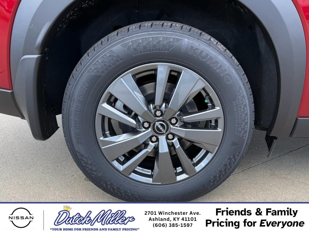 2026 Nissan Pathfinder SV