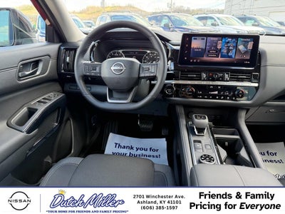 2026 Nissan Pathfinder SV