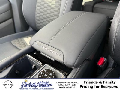 2026 Nissan Pathfinder SV