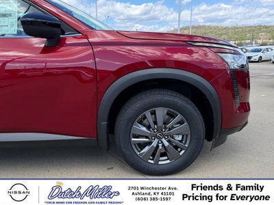 2026 Nissan Pathfinder SV